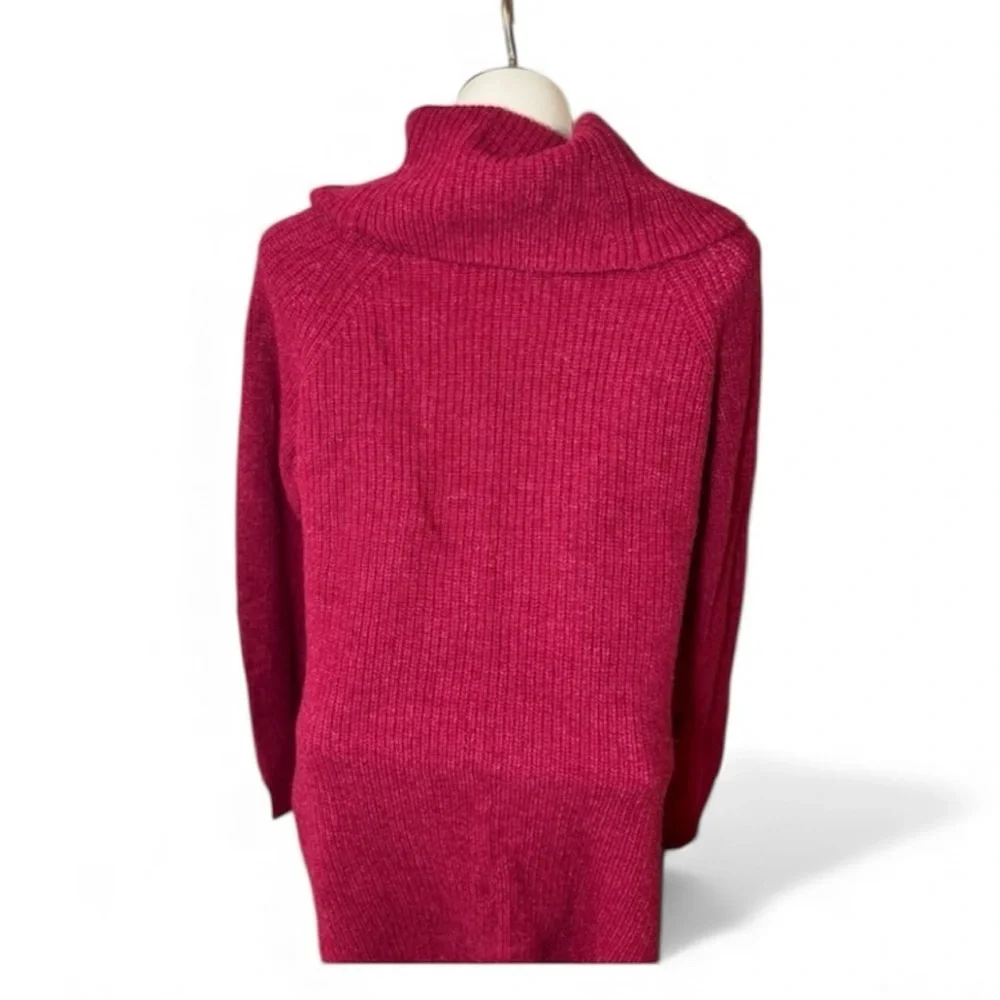 Tahari 55% Merino Wool Sweater - Size S - Picture 2 of 5
